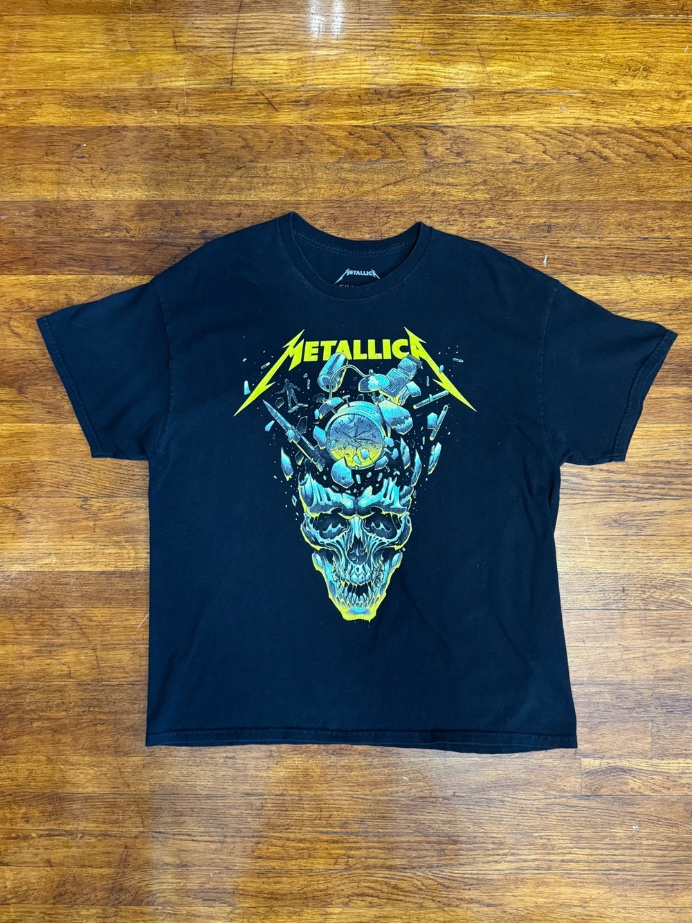 Metallica Black Graphic Skull Tee - Yellow/Blue Print
